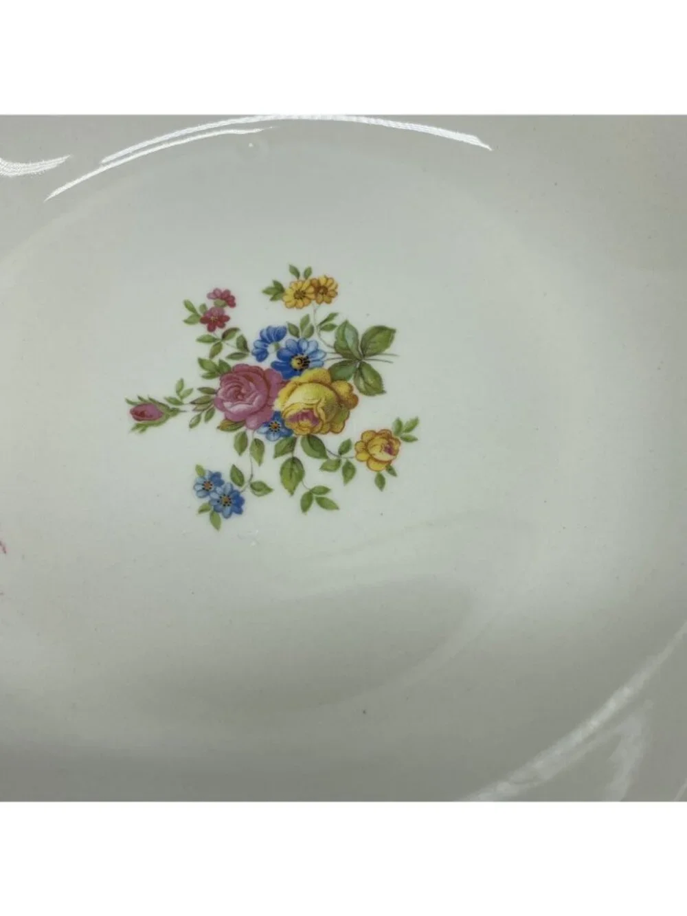 MCM Homer  Laughlin HL1060 Red Insets Pink Blue Yellow Flowers Soup Bowls Set 4